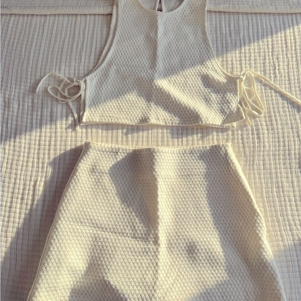Cream Textured Three-Piece Set